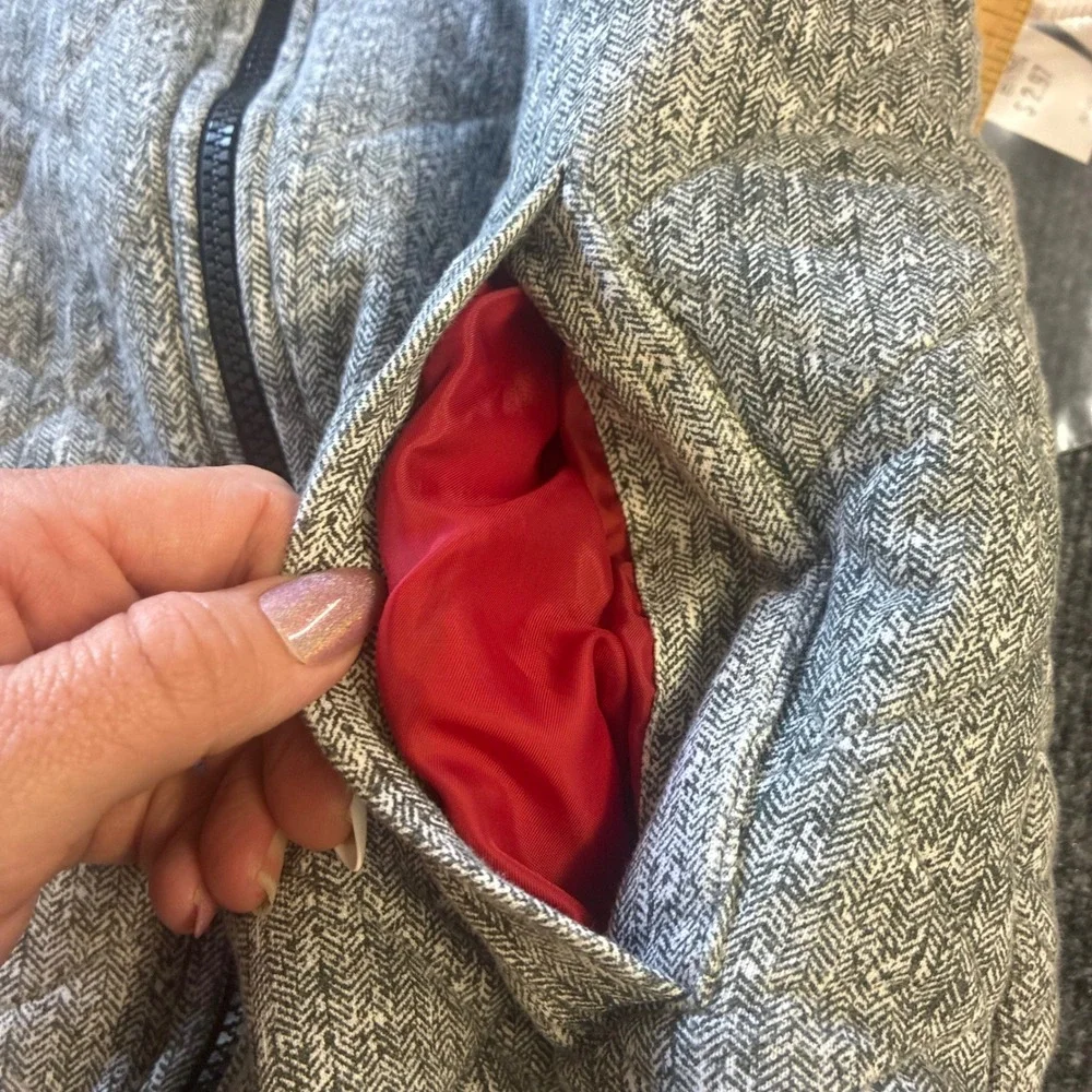 Outdoor Kids Full Zip Herringbone‎ Quilted Vest Size 12 Grey Red 6894993